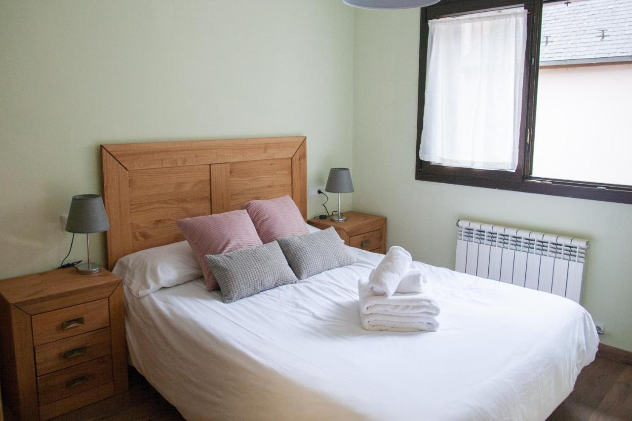 Apartamento Toran Лес Екстериор снимка