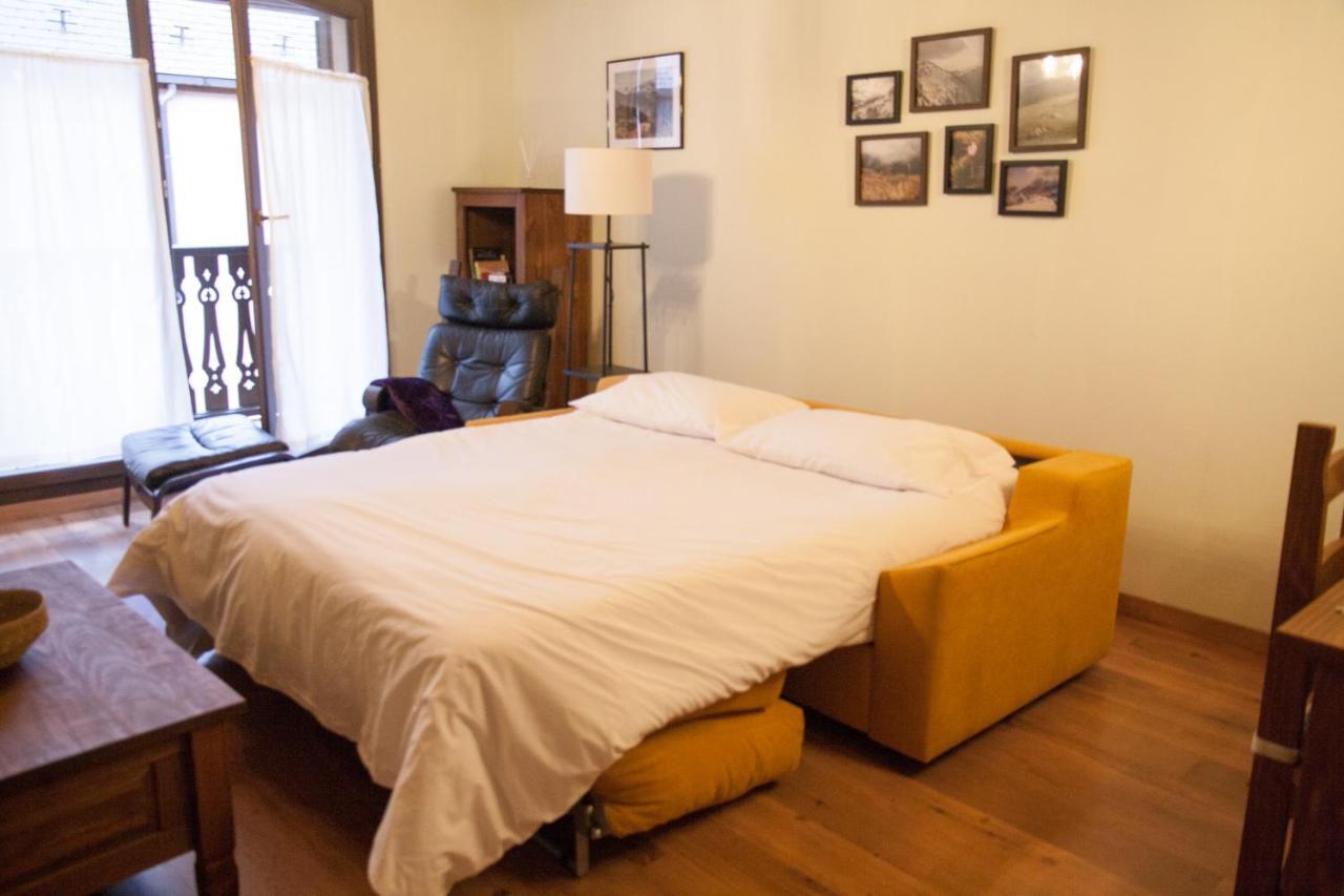 Apartamento Toran Лес Екстериор снимка